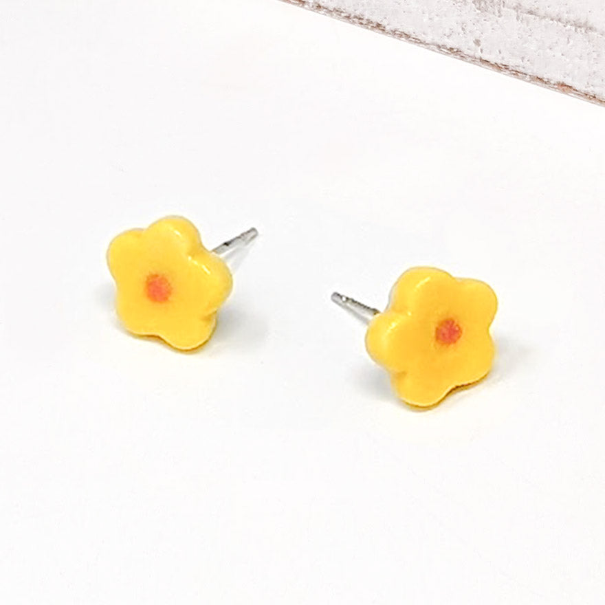 Puffy Cloud Flower Studs